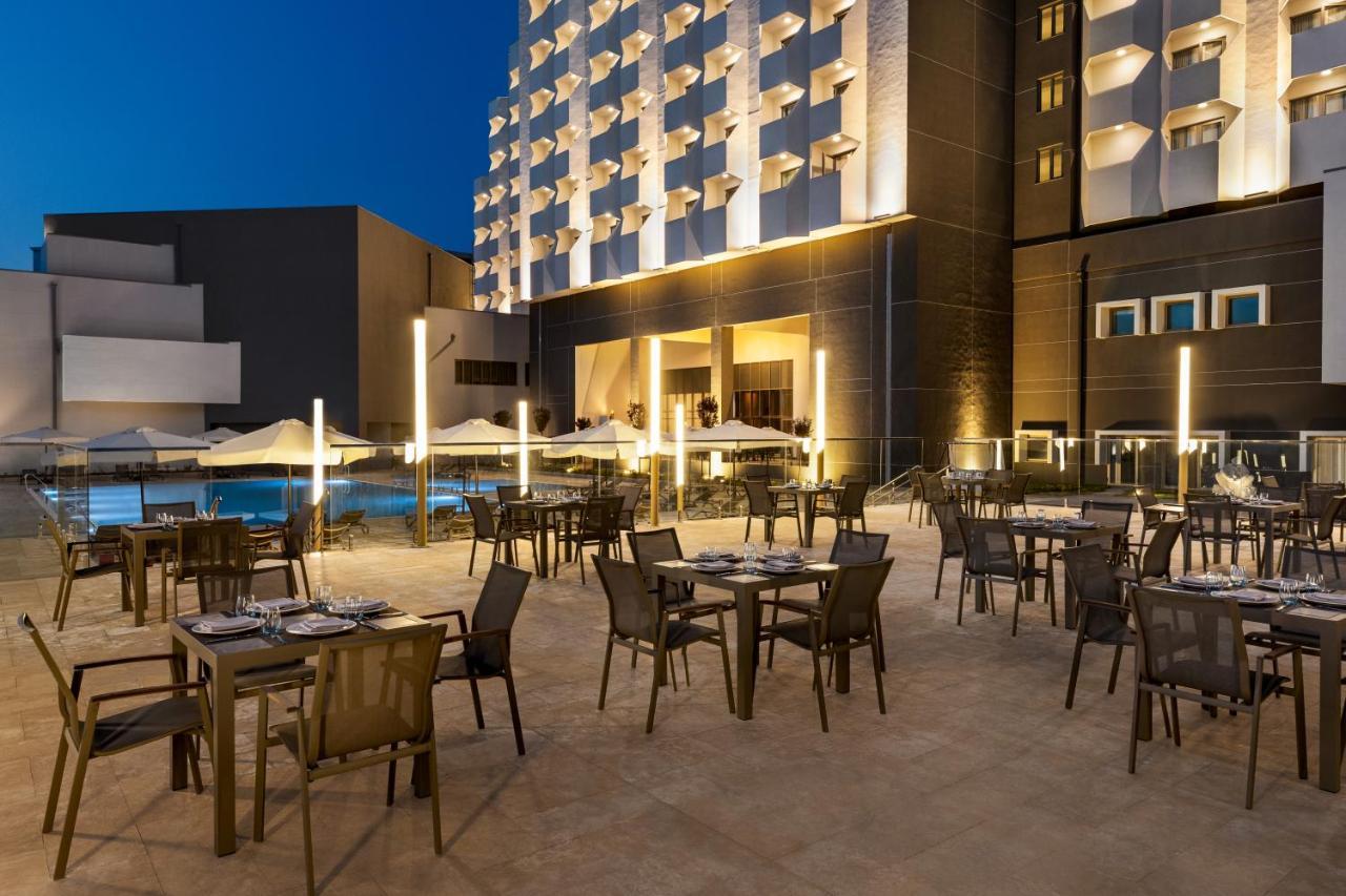 Wyndham Bukhara Hotel ภายนอก รูปภาพ