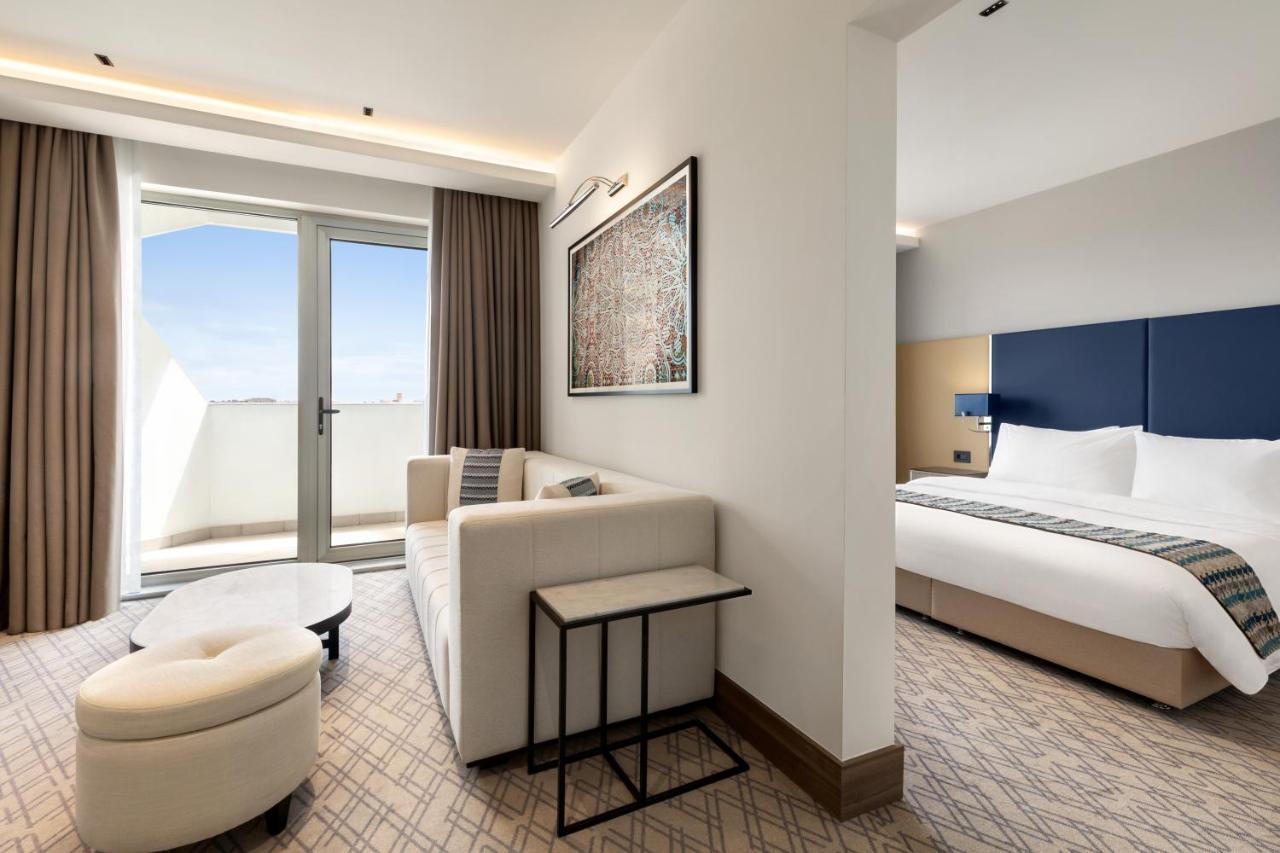 Wyndham Bukhara Hotel ภายนอก รูปภาพ